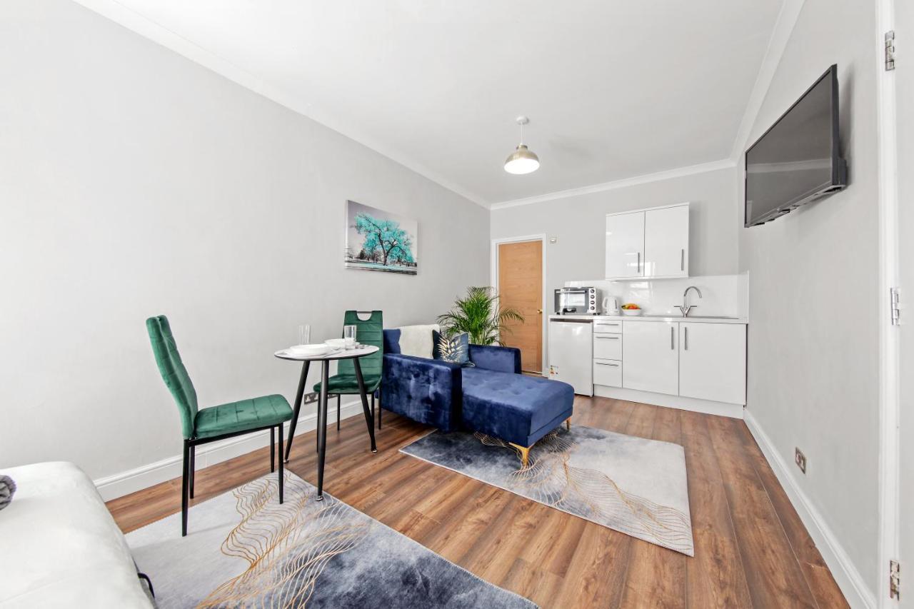 Stunning Studio Flat With Free On-Street Parking! Stadtteil Plumstead Exterior foto